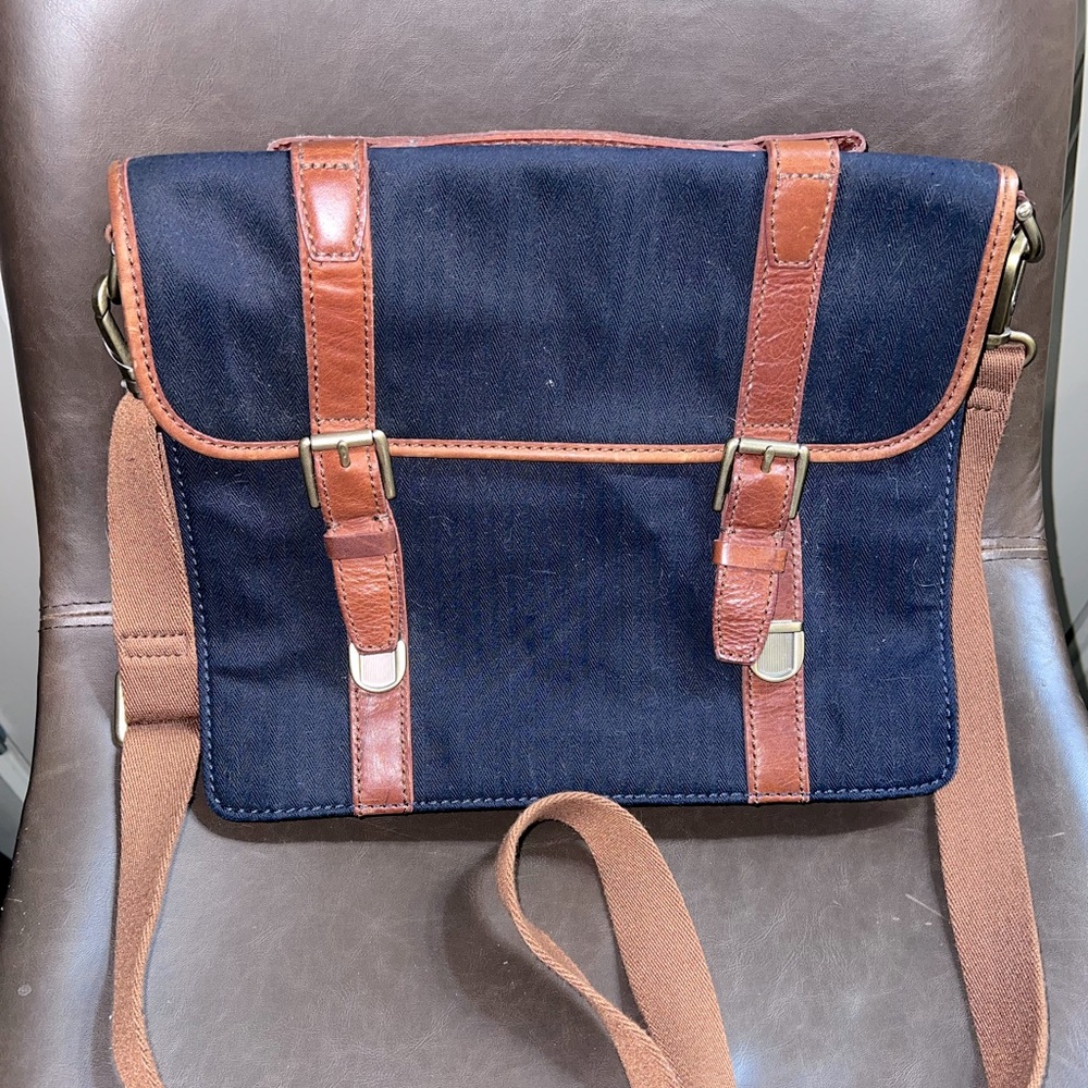 Fossil Messenger Bag Black and Tan